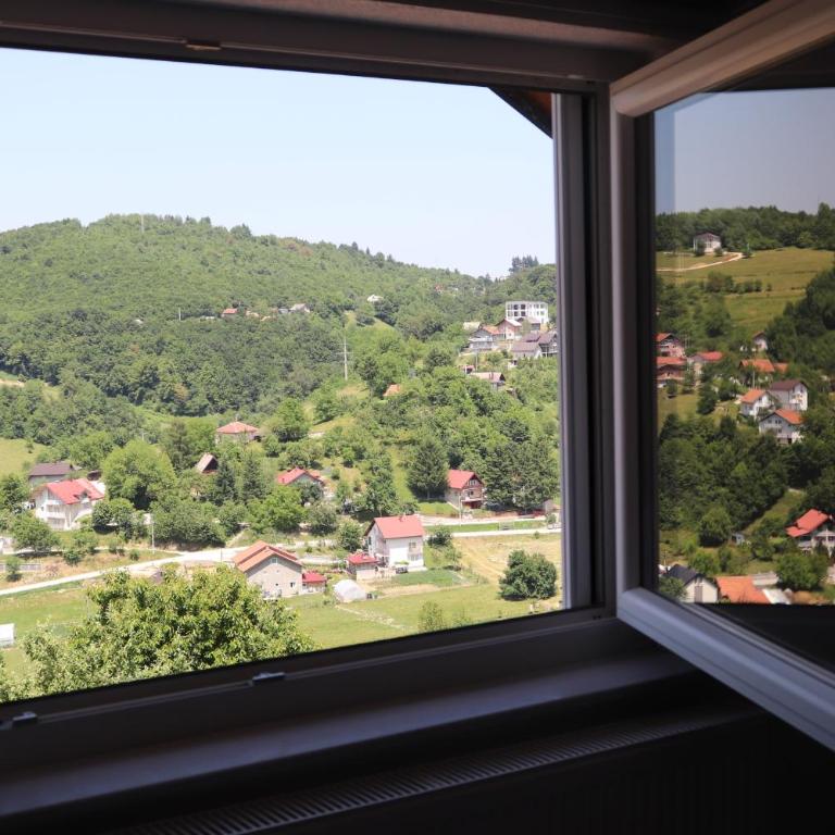 Villa Saraj with Swimming Pool & Jacuzzi near Sarajevo - Vila - 33