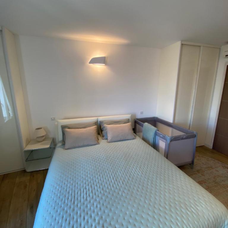 Au cœur de la Vieille Ville - One-Bedroom Apartment - 3