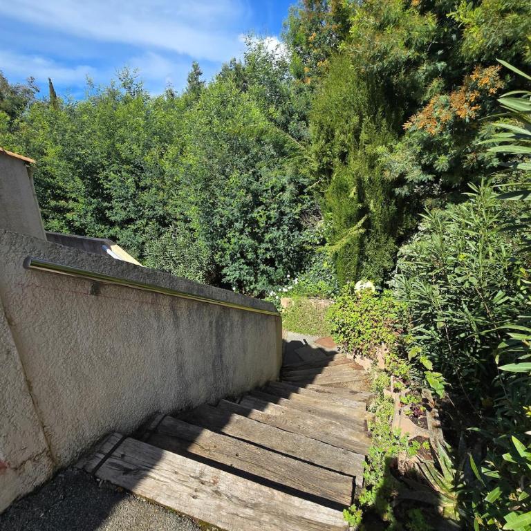 Les Lavandes, vue mer, piscine, calme - Apartamento de 1 dormitorio con vistas al mar - 16