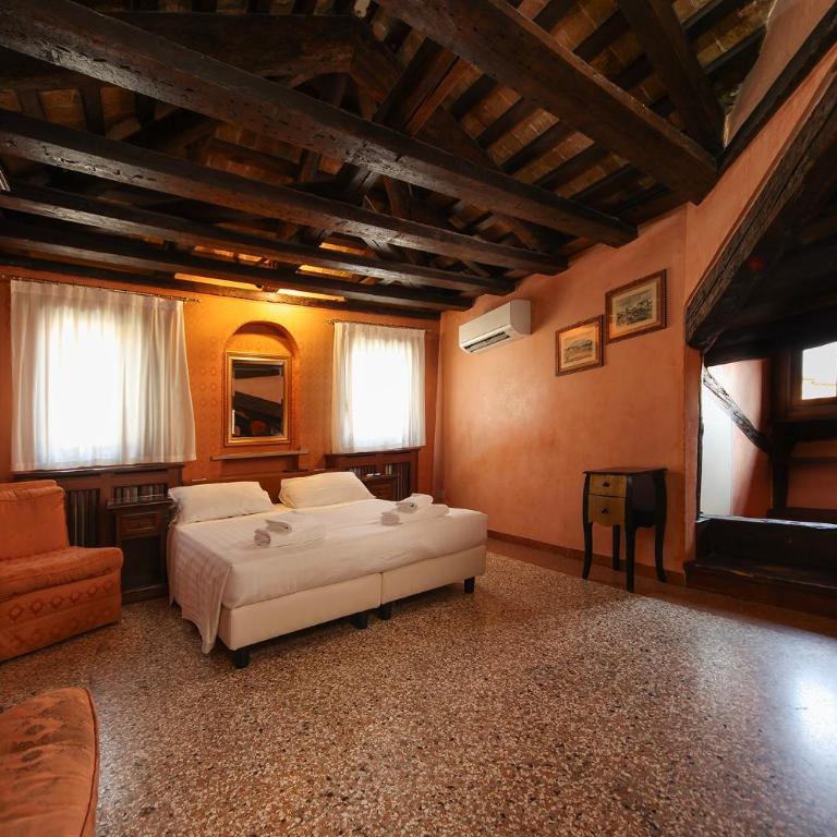 Locanda Antica Venezia - Junior Suite con Bagno Privato Esterno - 2