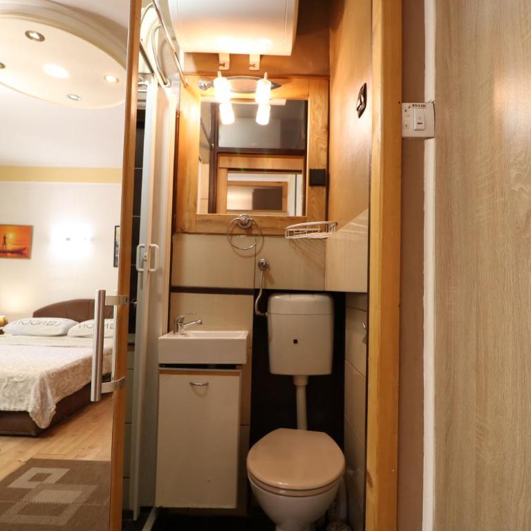 Studio Apartman Vojvoda - One-Bedroom Apartment - 10