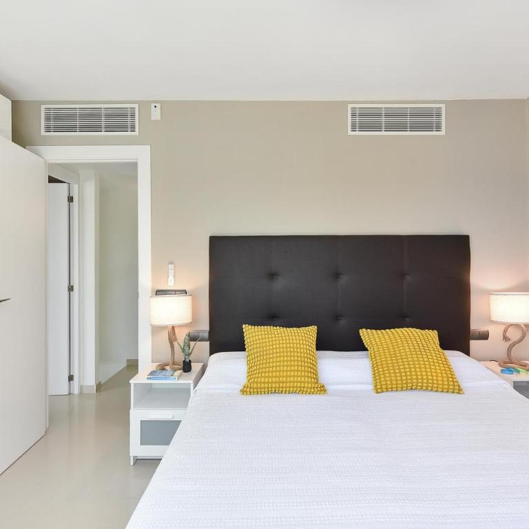Los Lagos 31 by VillaGranCanaria - Three-Bedroom Villa - 16