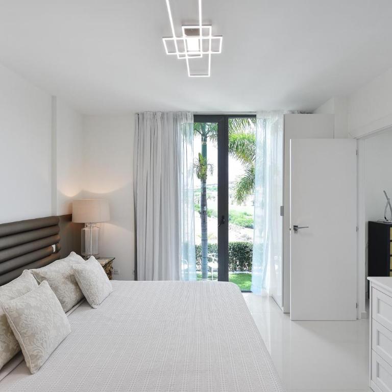 Los Lagos 31 by VillaGranCanaria - Three-Bedroom Villa - 19