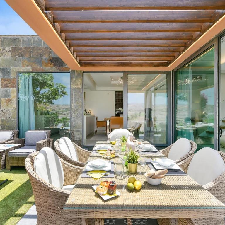 Los Lagos 31 by VillaGranCanaria - Three-Bedroom Villa - 24