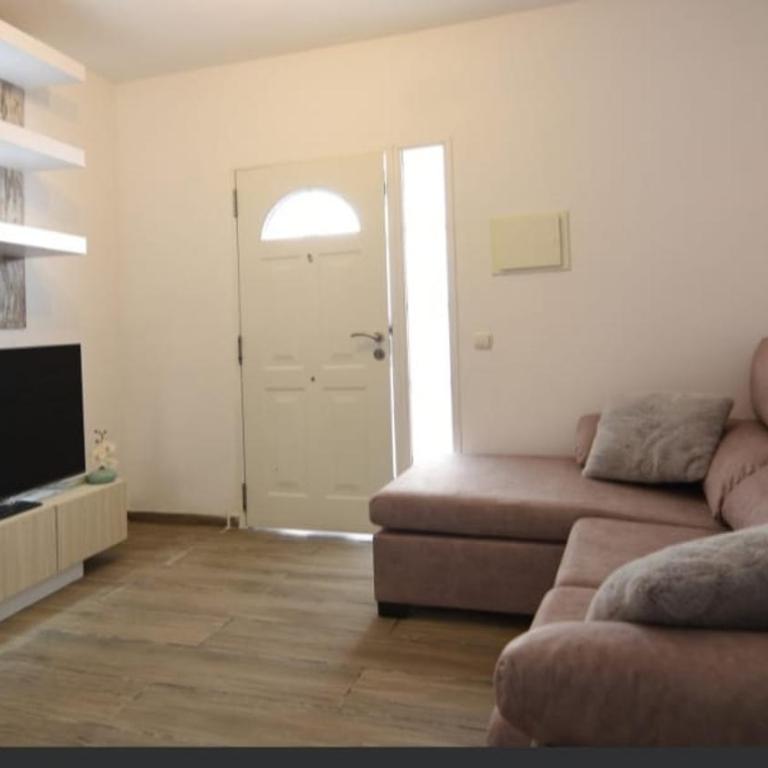 Adonais - Casa - 5