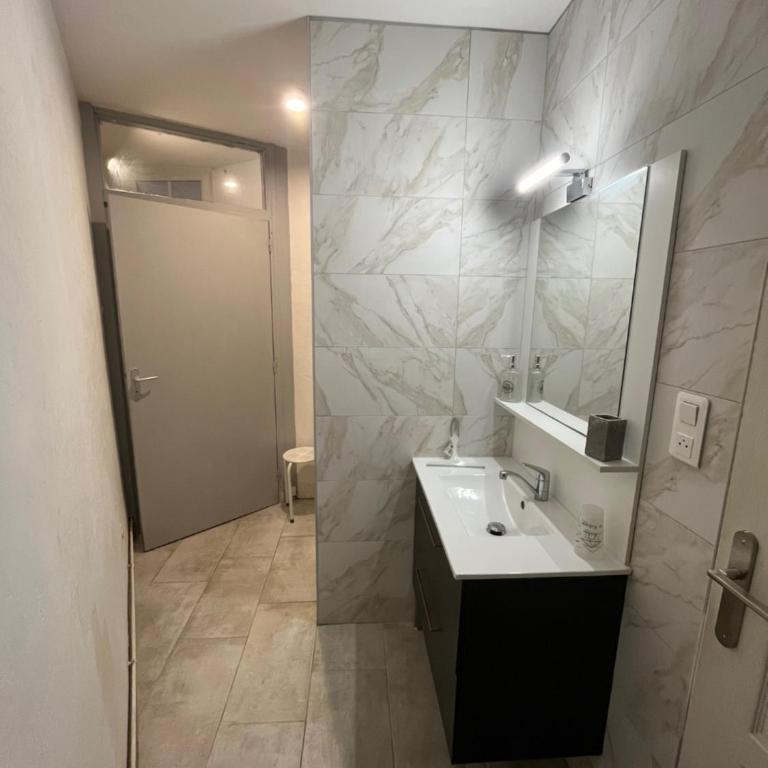 Grands appartements dans la vieille ville - Apartamento de 1 dormitorio - 9