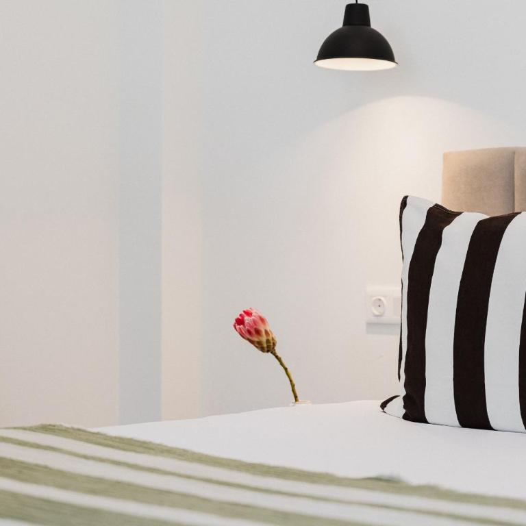 Gran Turia Apartments - Deluxe Two-Bedroom Apartment with Garden View - 7