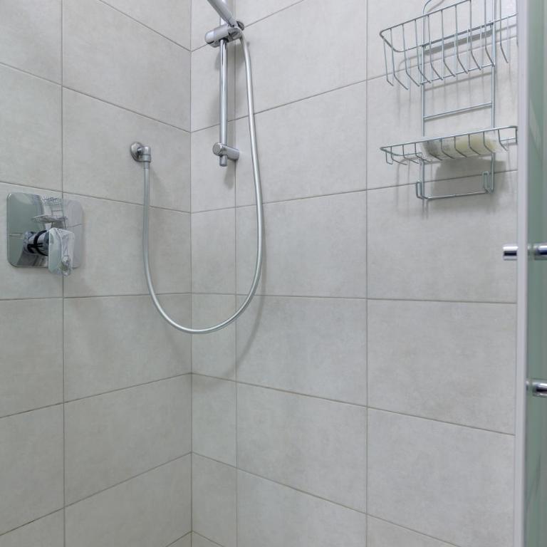 Aurora house,perfect location and free parking - Casa con 1 Camera da Letto - 16