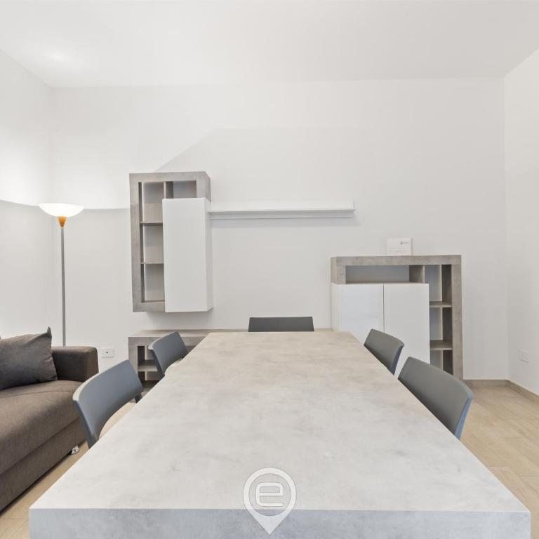 Rockefeller Apartment 2 - Appartamento con 2 Camere da Letto e Balcone - 8