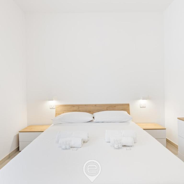 Rockefeller Apartment 2 - Appartamento con 2 Camere da Letto e Balcone - 23