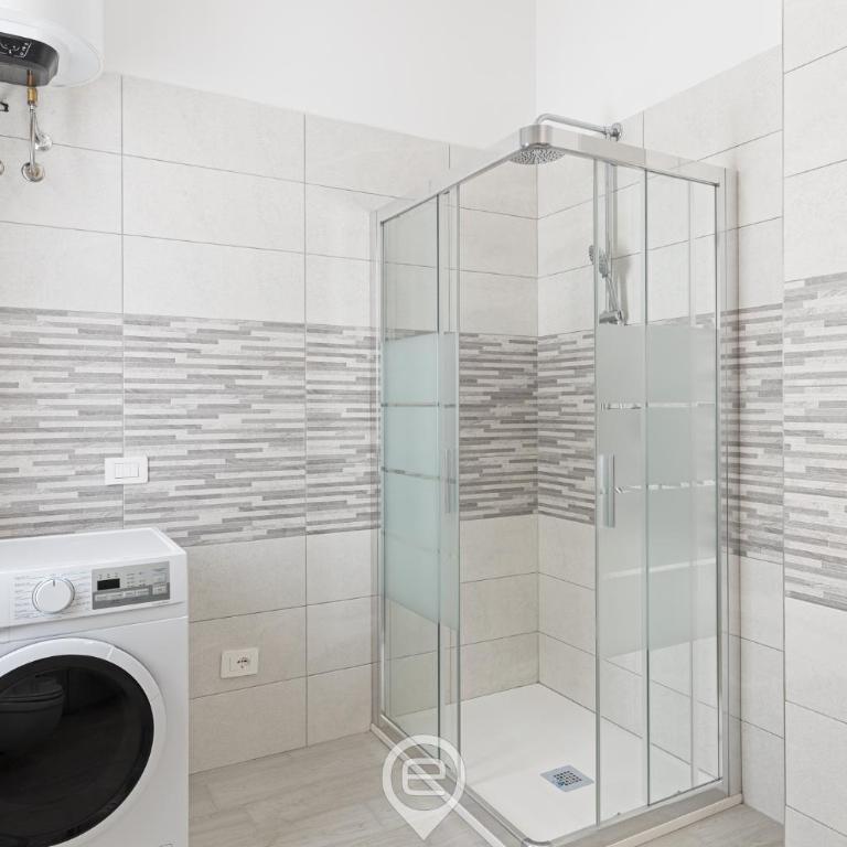 Rockefeller Apartment 2 - Appartamento con 2 Camere da Letto e Balcone - 19