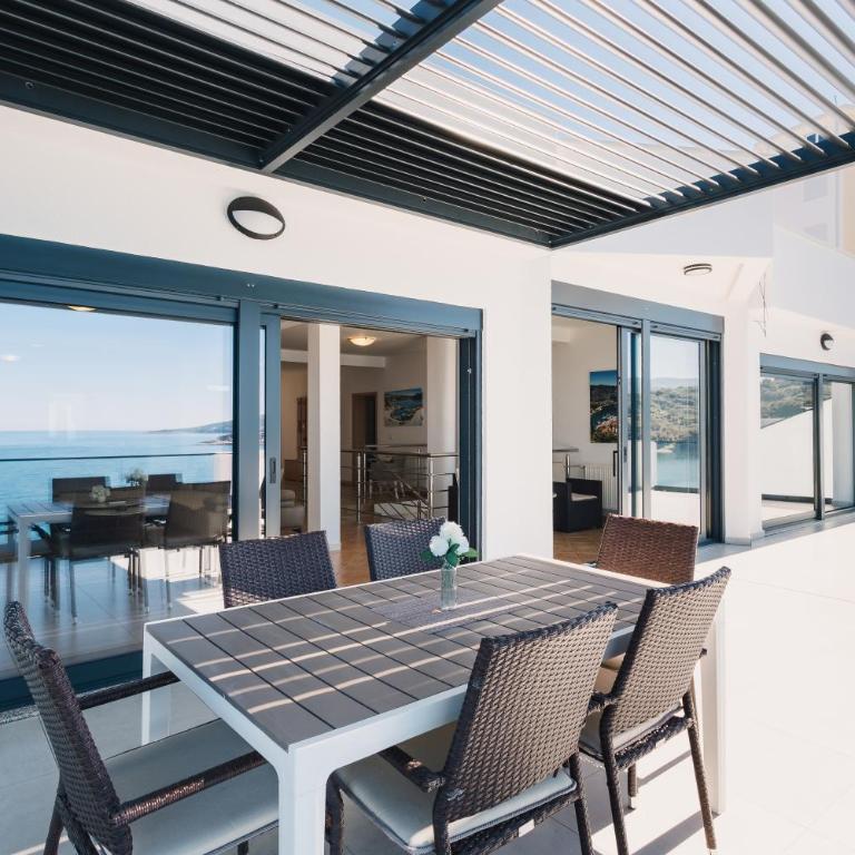 Orange Villa - 7 Bedrooms - 5 Star Location - Views - Pool - Villa - 26