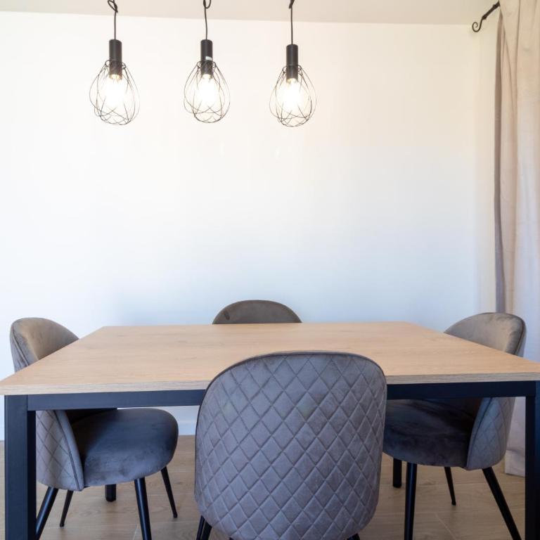 Global Vacacional, Apartamento con piscina en Puerto de Sagunto - Three-Bedroom Deluxe Apartment - 6