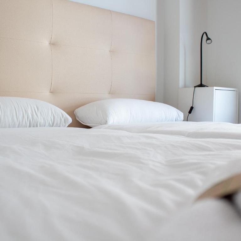 Global Vacacional, Apartamento con piscina en Puerto de Sagunto - Three-Bedroom Deluxe Apartment - 20