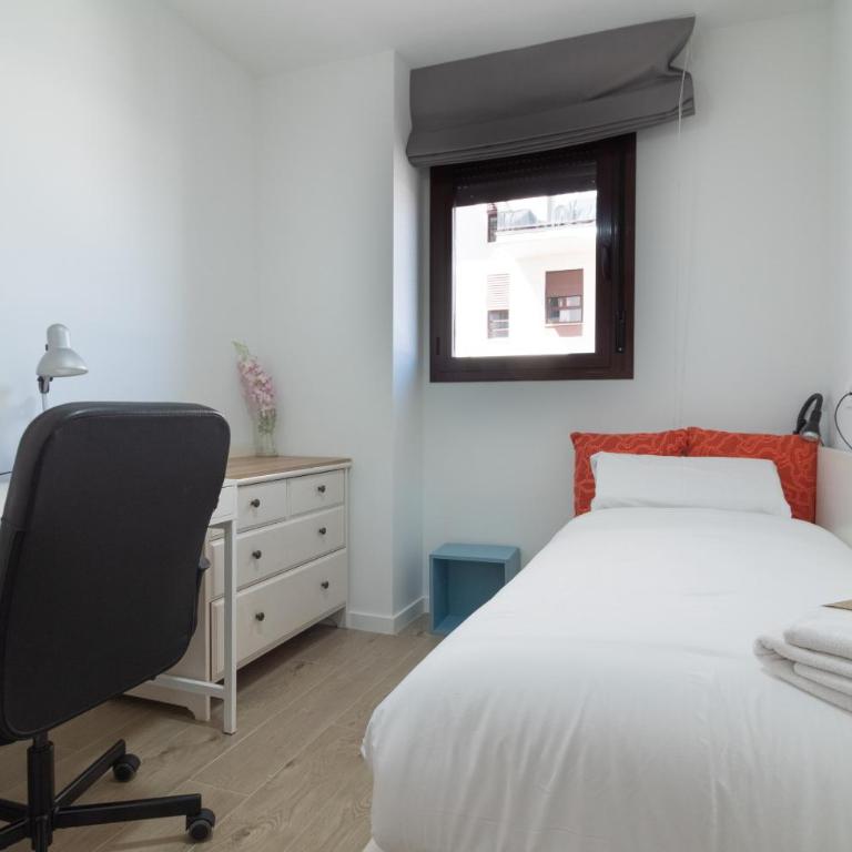 Global Vacacional, Apartamento con piscina en Puerto de Sagunto - Three-Bedroom Deluxe Apartment - 30