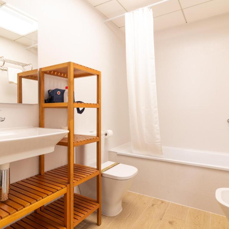Global Vacacional, Apartamento con piscina en Puerto de Sagunto - Three-Bedroom Deluxe Apartment - 33
