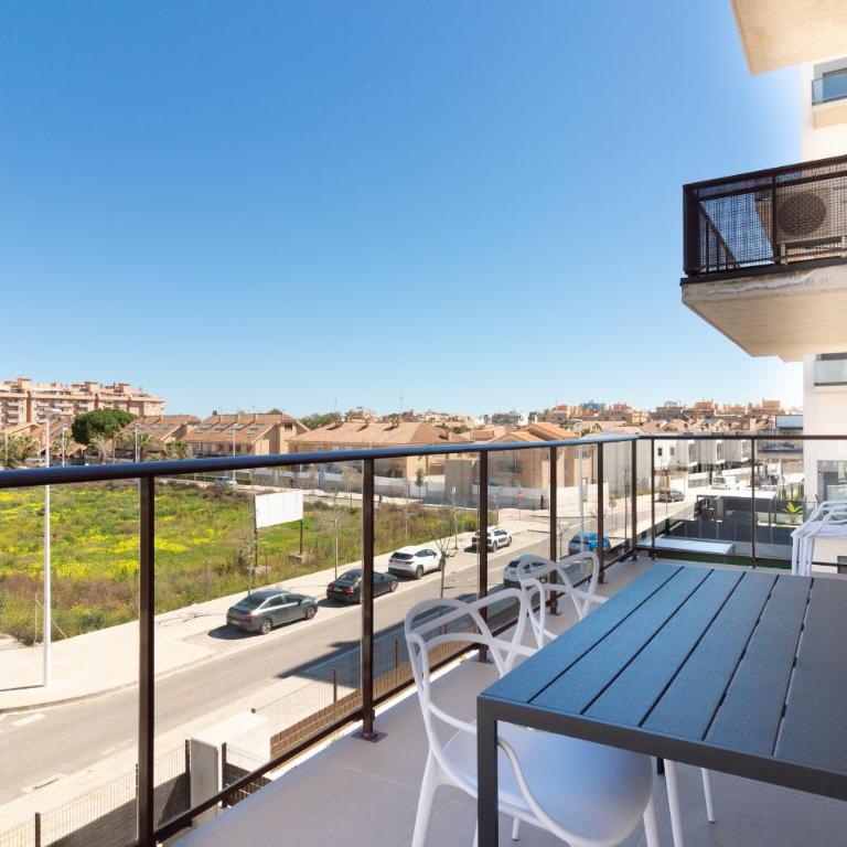 Global Vacacional, Apartamento con piscina en Puerto de Sagunto - Three-Bedroom Deluxe Apartment - 35
