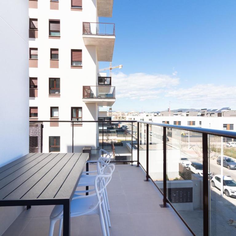 Global Vacacional, Apartamento con piscina en Puerto de Sagunto - Three-Bedroom Deluxe Apartment - 37