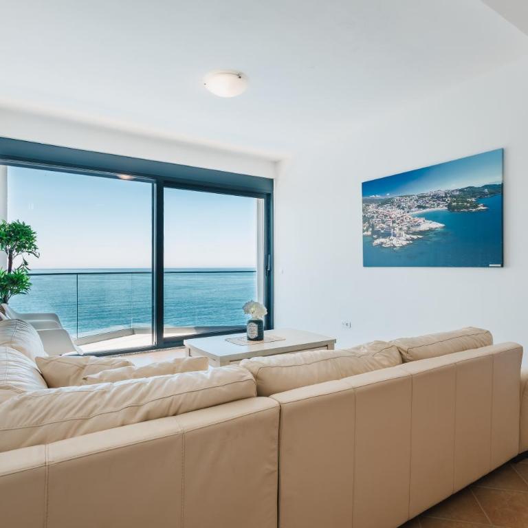Orange Villa - 7 Bedrooms - 5 Star Location - Views - Pool - Villa - 43