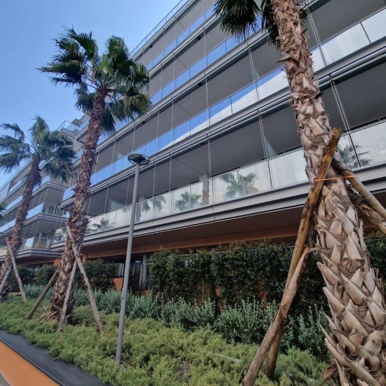 Waterfront apartment with terrace - One-Bedroom Apartment - 10