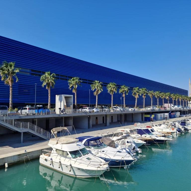 Waterfront apartment with terrace - One-Bedroom Apartment - 12