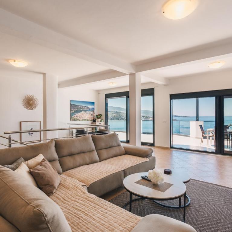 Orange Villa - 7 Bedrooms - 5 Star Location - Views - Pool - Villa - 31