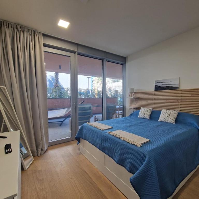 Waterfront apartment with terrace - One-Bedroom Apartment - 18