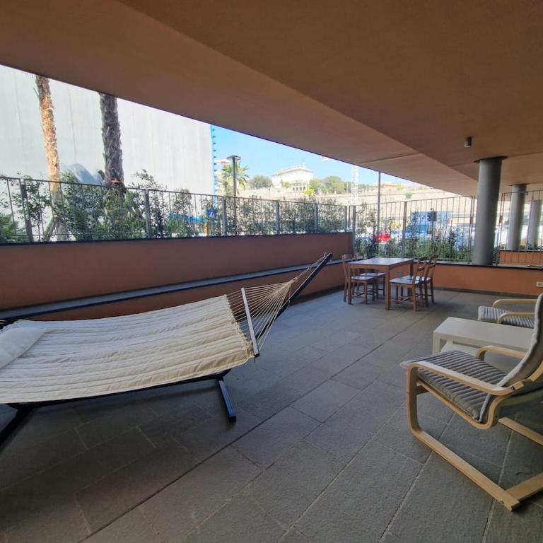 Waterfront apartment with terrace - One-Bedroom Apartment - 24