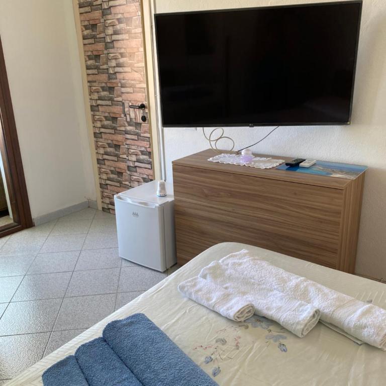 B&b G&D - Camera Matrimoniale con Bagno in Comune - 6