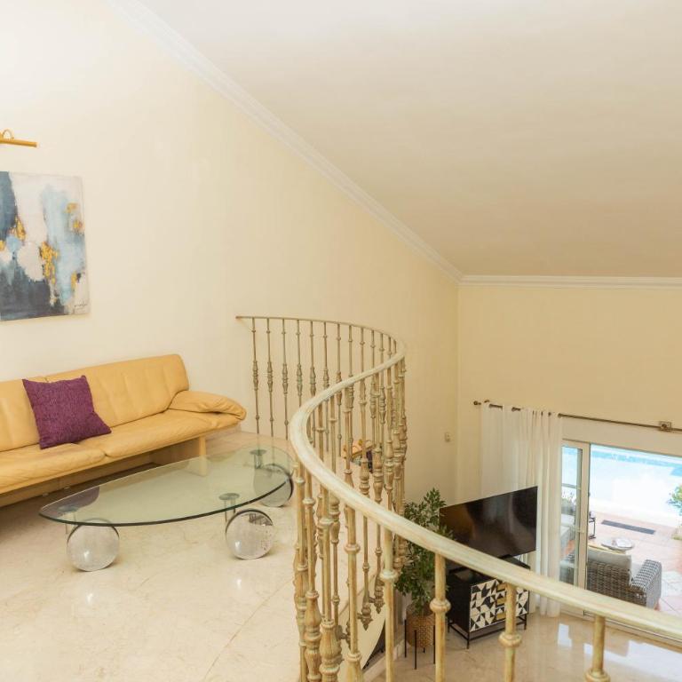 Large 4 Beds Cozy Villa 700 m Walk Las Cañas Beach - Villa - 41