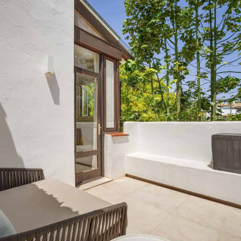 Orquidea 21 A Luxurious Duplex in Persian Gardens Puente Romano - Apartamento - 40