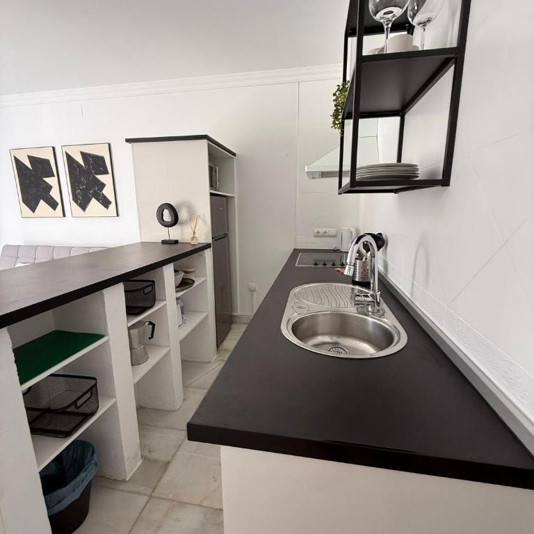 Le Corbusier Pool AC Parking Benalmádena Andra - One-Bedroom Apartment - 21