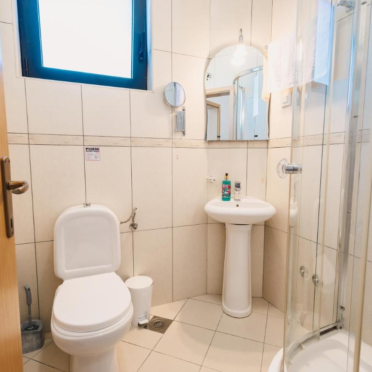 Orange Villa - 7 Bedrooms - 5 Star Location - Views - Pool - Villa - 85