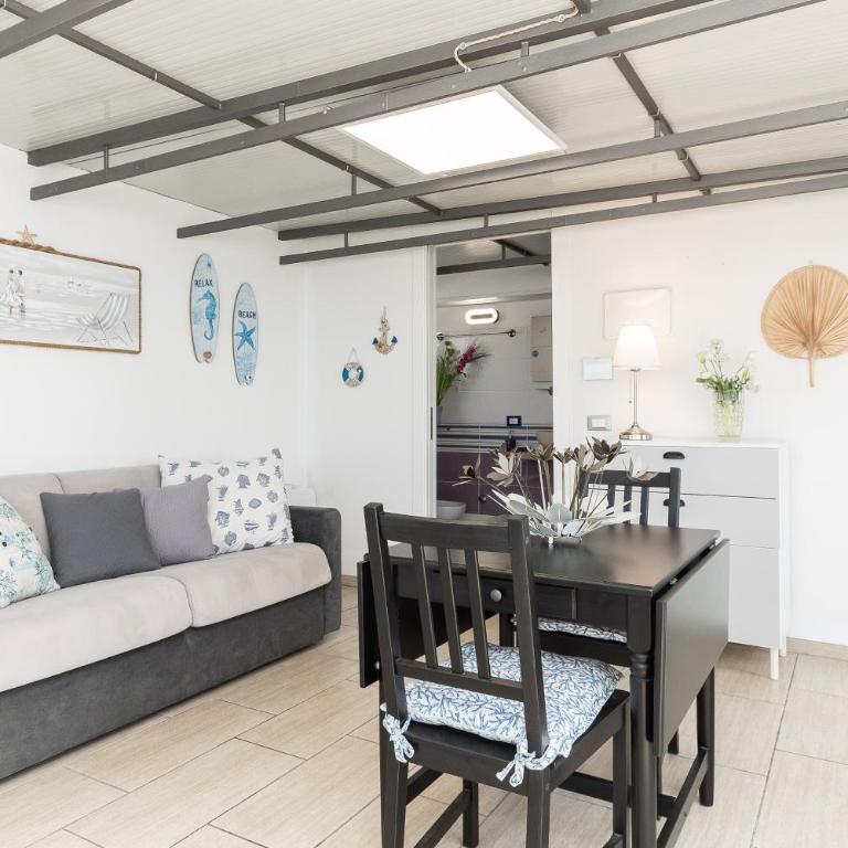 "P9 Sky Horizon" romantico, a strapiombo sul mare - One-Bedroom Apartment with Sea View and Terrace - 34