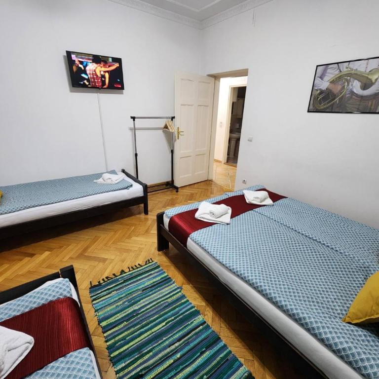 Mobile Rate - City Center - No Empty Beds Deals - Apartman - 9