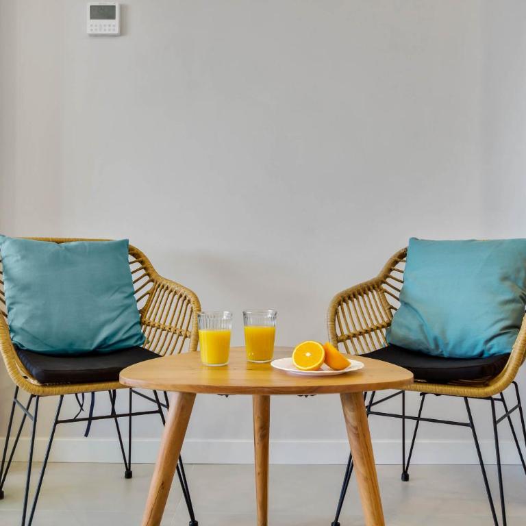 Moderno, con vistas y garaje a 100 metros de la playa - Apartamento de 2 dormitorios - 21