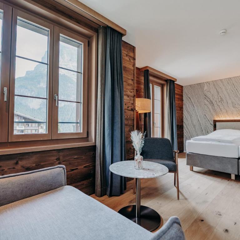 Parkhotel Schoenegg - Chalet – Zweibettzimmer mit Balkon und Bergblick - 7