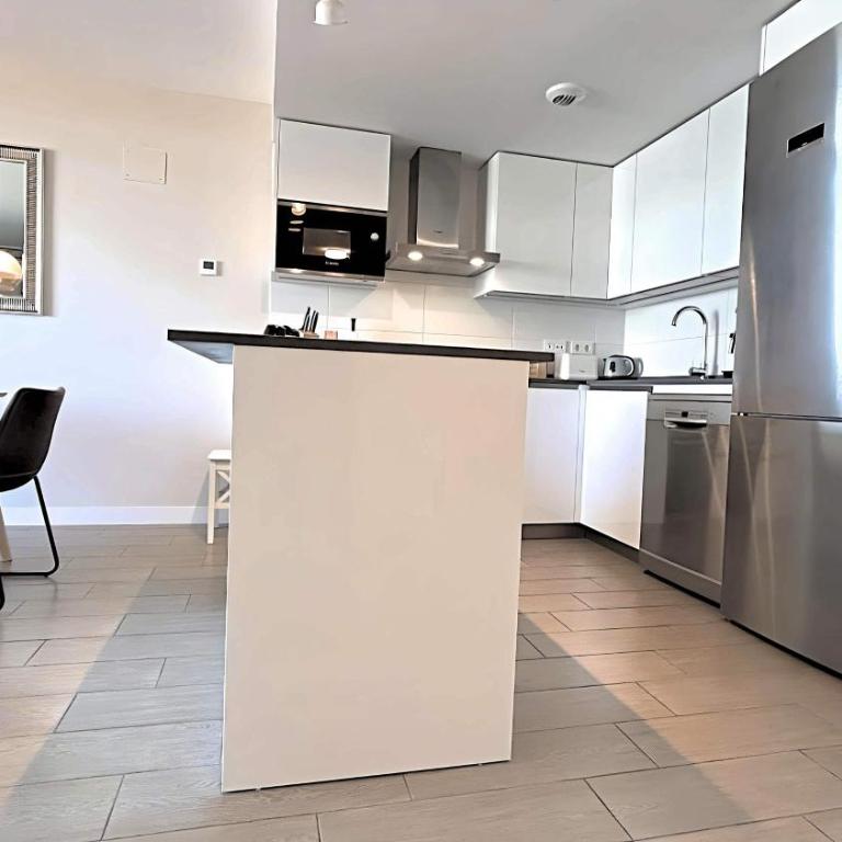 Dunas Sunset - Beachfront Bliss in Torrox Costa - Apartamento de 3 dormitorios - 16