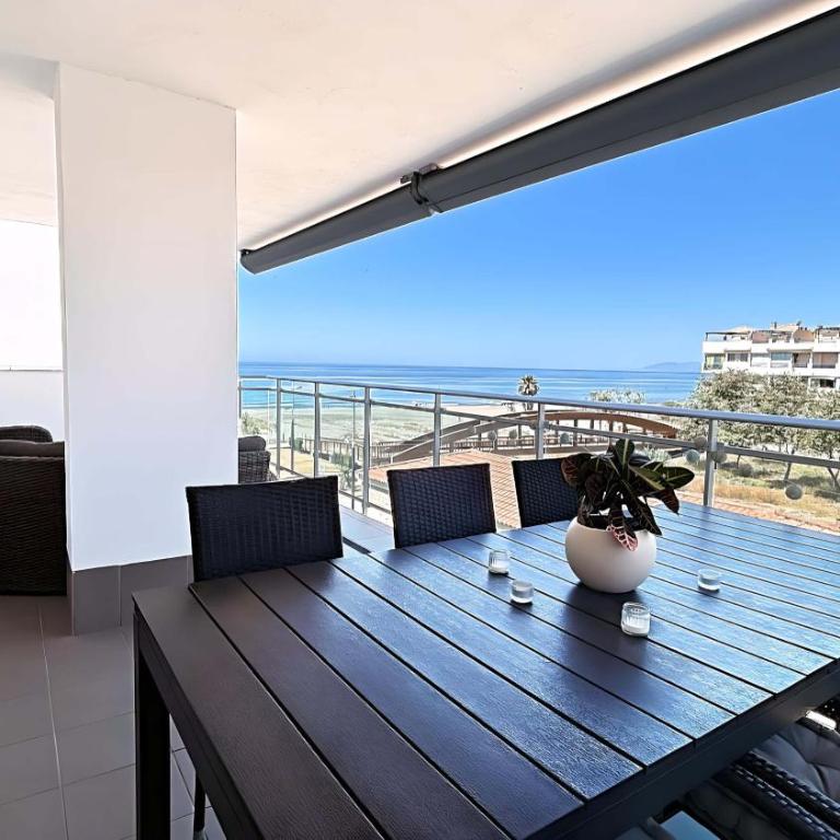 Dunas Sunset - Beachfront Bliss in Torrox Costa - Apartamento de 3 dormitorios - 1