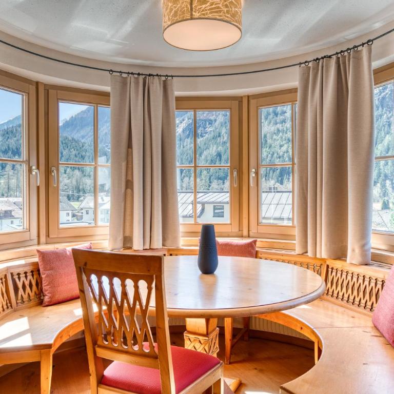 Hotel habicher hof - Your 4-Star Superior Wellness Hideaway - Suite with Mountain View - 2