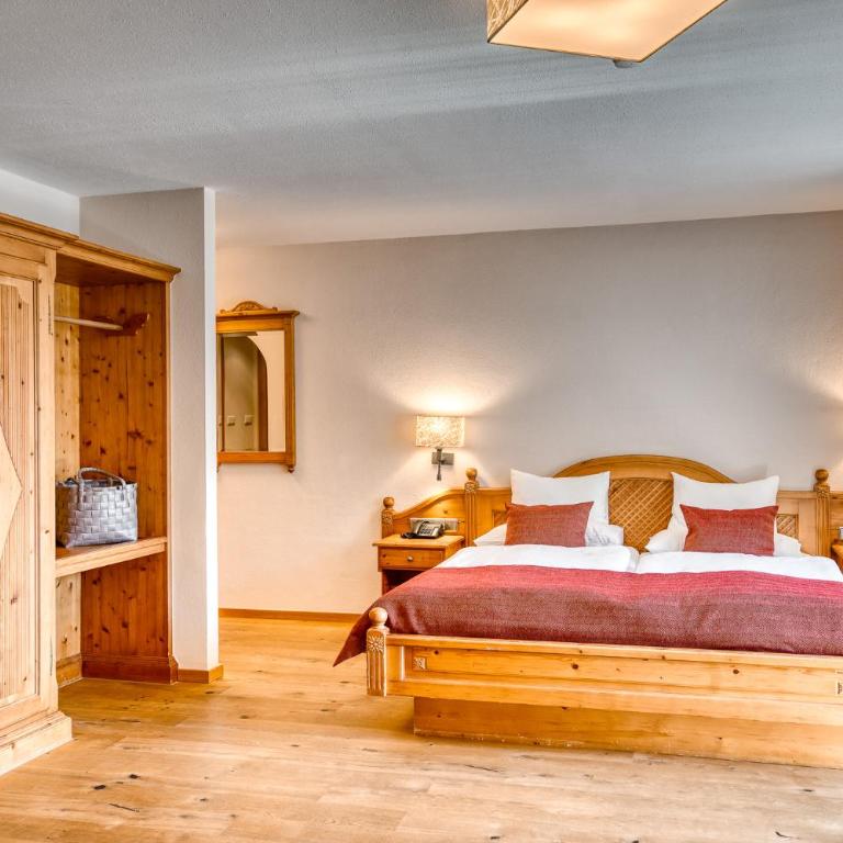 Hotel habicher hof - Your 4-Star Superior Wellness Hideaway - Suite with Mountain View - 4