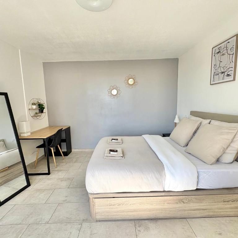 Comfortable and bright renovated 4-room apartment 5' downtown - Apartment mit 3 Schlafzimmern - 9