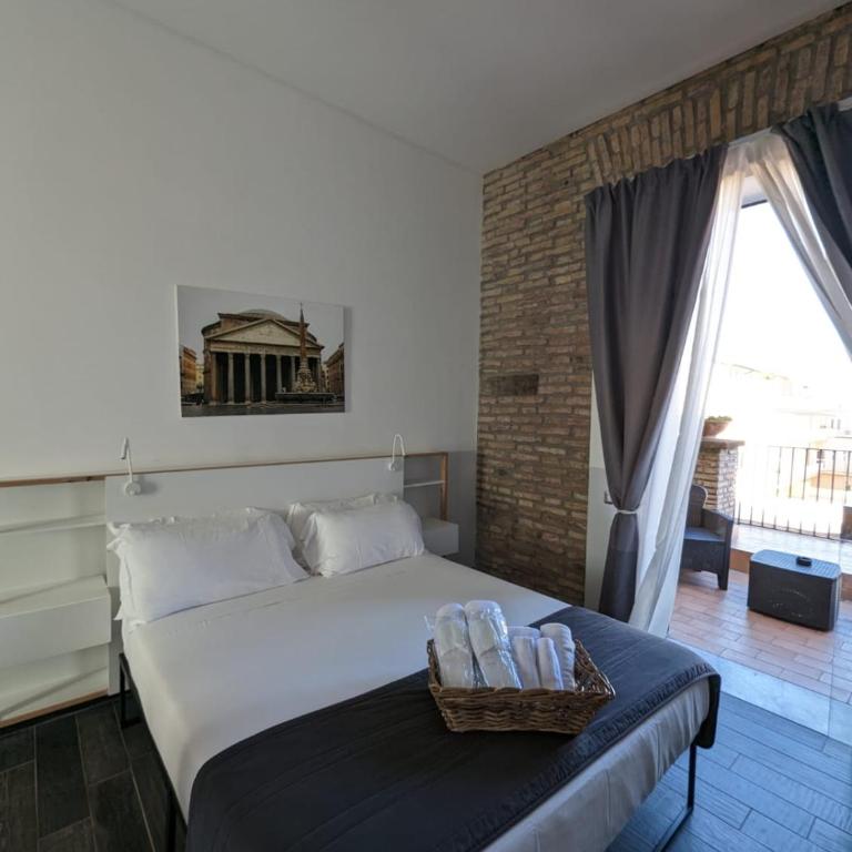 Arch Rome Suites - Camera Matrimoniale Superior con Balcone - 13