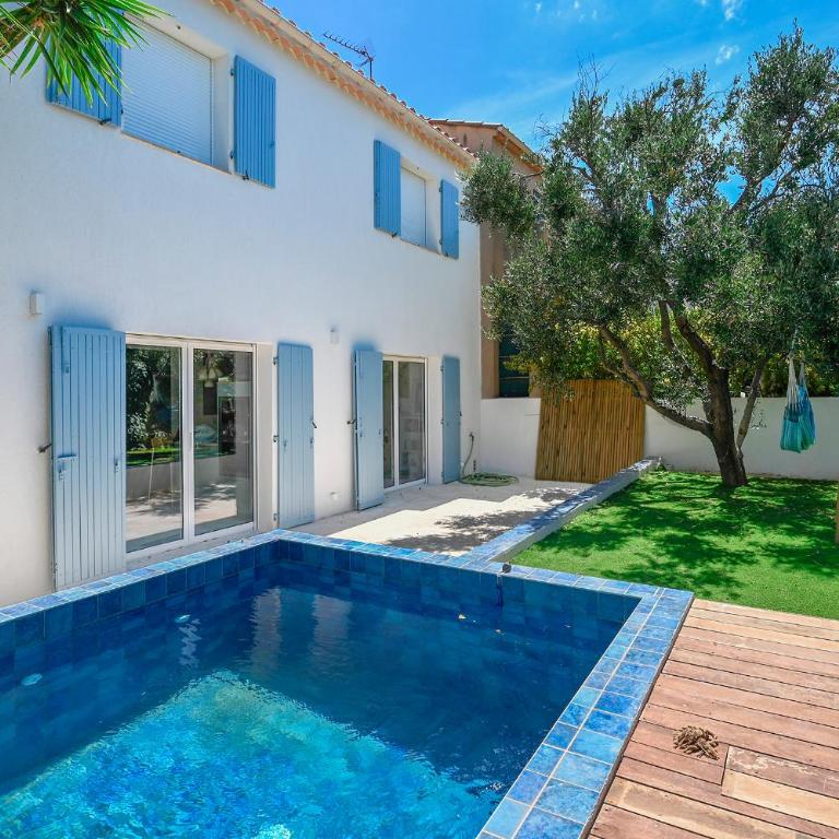 Maison contemporaine avec bassin à 300m de la mer - Villa - Côté Plage - 10