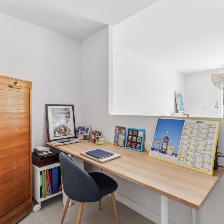 Maison contemporaine avec bassin à 300m de la mer - Villa - Côté Plage - 13