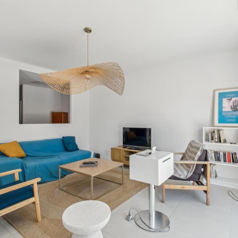 Maison contemporaine avec bassin à 300m de la mer - Villa - Côté Plage - 12
