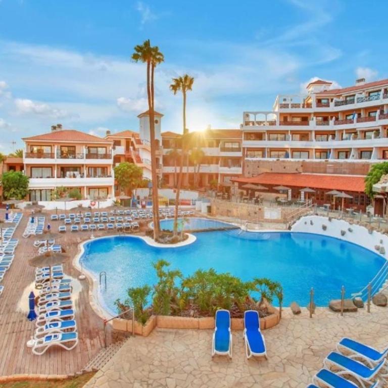 Apartment with pool and gardens near the coast - Apartamento de 1 dormitorio - 2