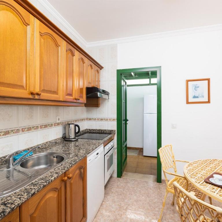 Villa Alegranza - Villa with Private Pool - 14