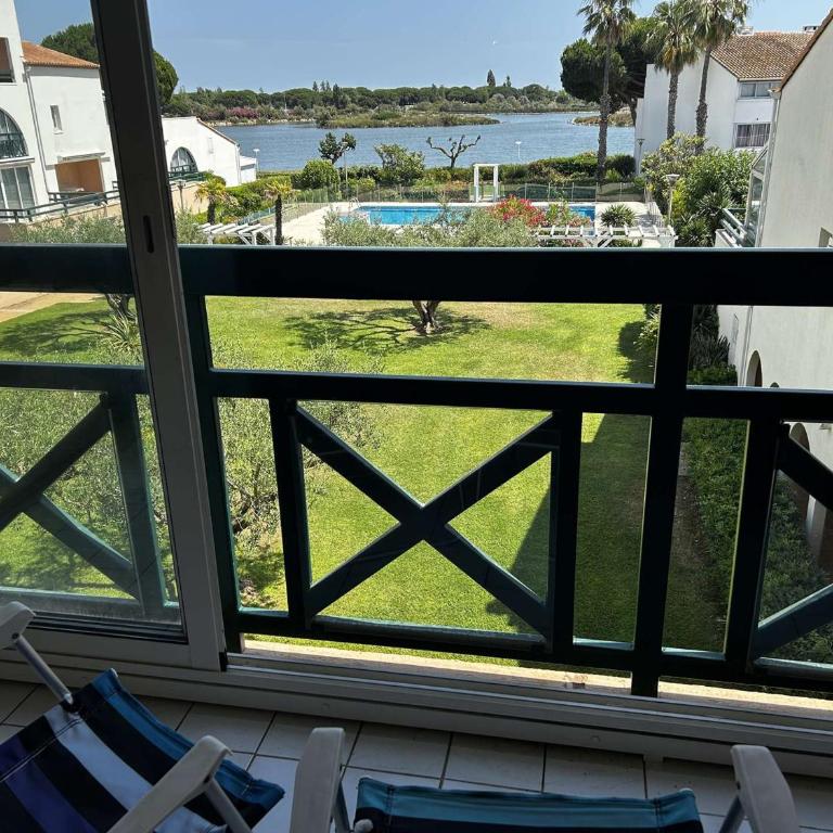 Appart 2 pièces avec piscine et parking à Port Camargue - FR-1-250-293 - Appartamento - 1