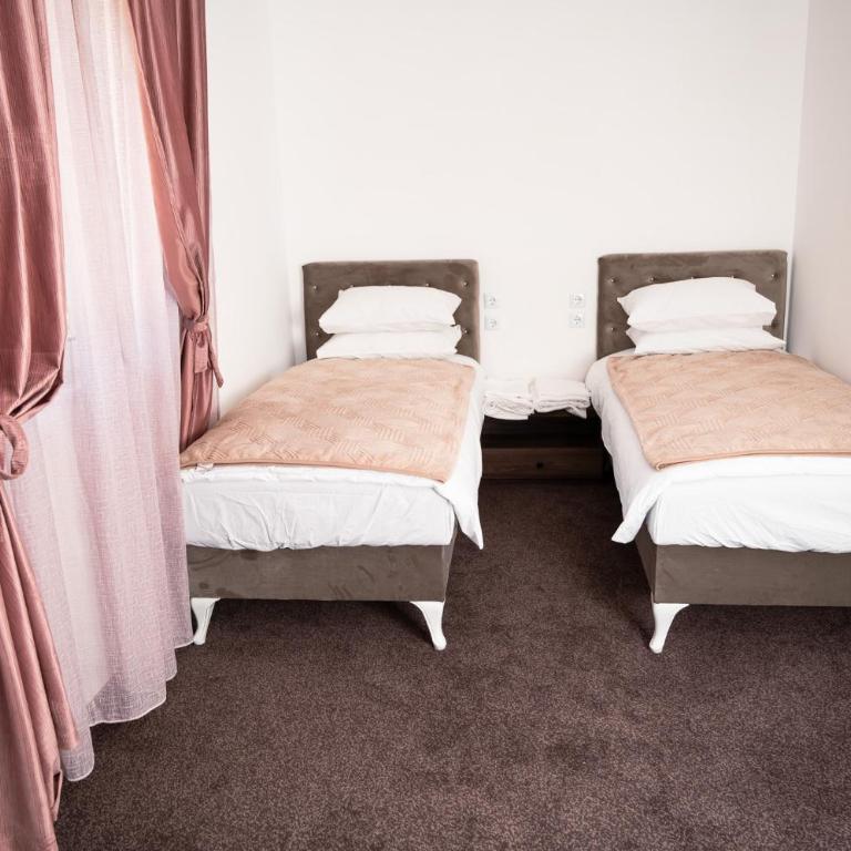 Villa Palma - With Free Parking - Standard Twin Room - 11